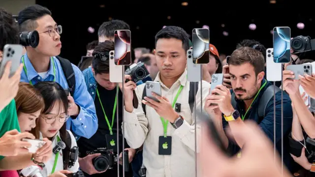 A Reviravolta da Tecnologia Global: Como a Aposta da Apple Acelerou a Liderança Chinesa - Imagem do artigo original