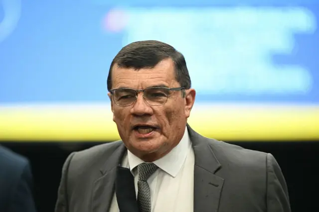 STF Inicia Julgamento de Bolsonaro e Aliados por Crimes Pós-Eleitorais - Imagem do artigo original