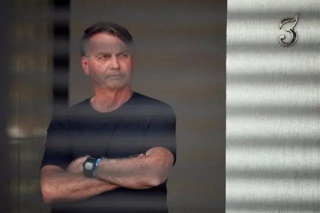 Anistia para Bolsonaro e Apoiadores: Debate Ganhando Força na Câmara dos Deputados - Imagem do artigo original