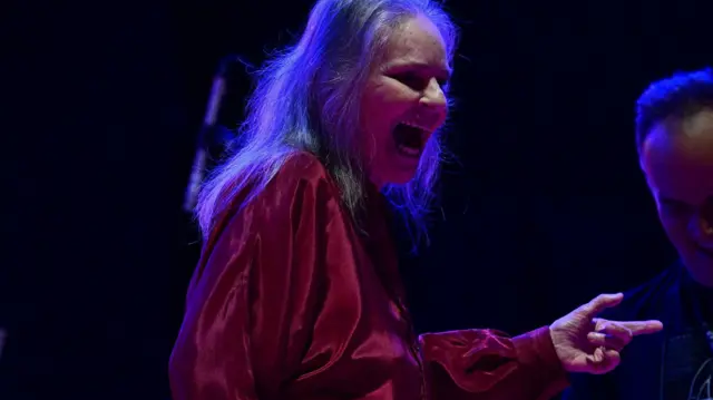 Morre Angela Ro Ro: Legado da Cantora e Compositora Pioneira - Imagem do artigo original