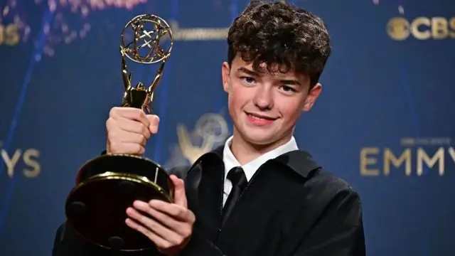 Emmys 2025: Veja Vencedores e Onde Assistir as Séries - Imagem do artigo original