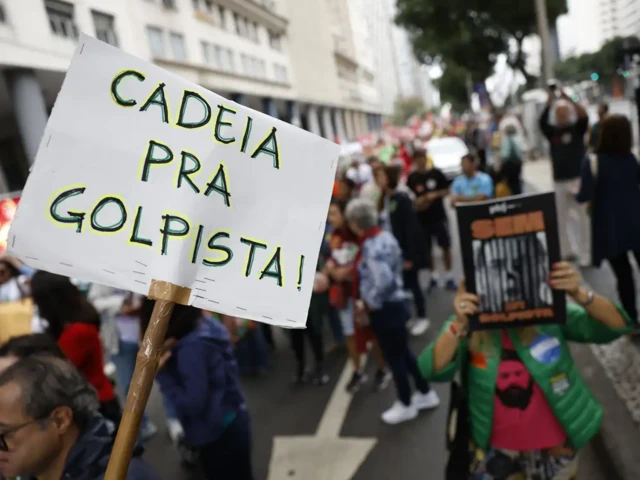 Anistia para Bolsonaro: impasses e negociações na Câmara - Imagem do artigo original