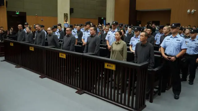 Condenação família China: 11 à morte por ‘ciberescravos’ - Imagem do artigo original