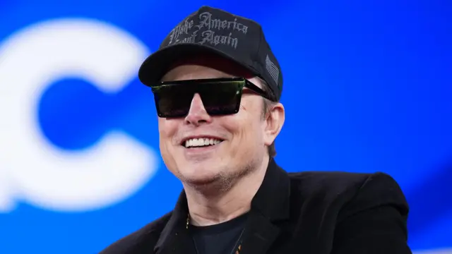 Elon Musk Atinge Meio Trilhão de Dólares em Patrimônio - Imagem do artigo original