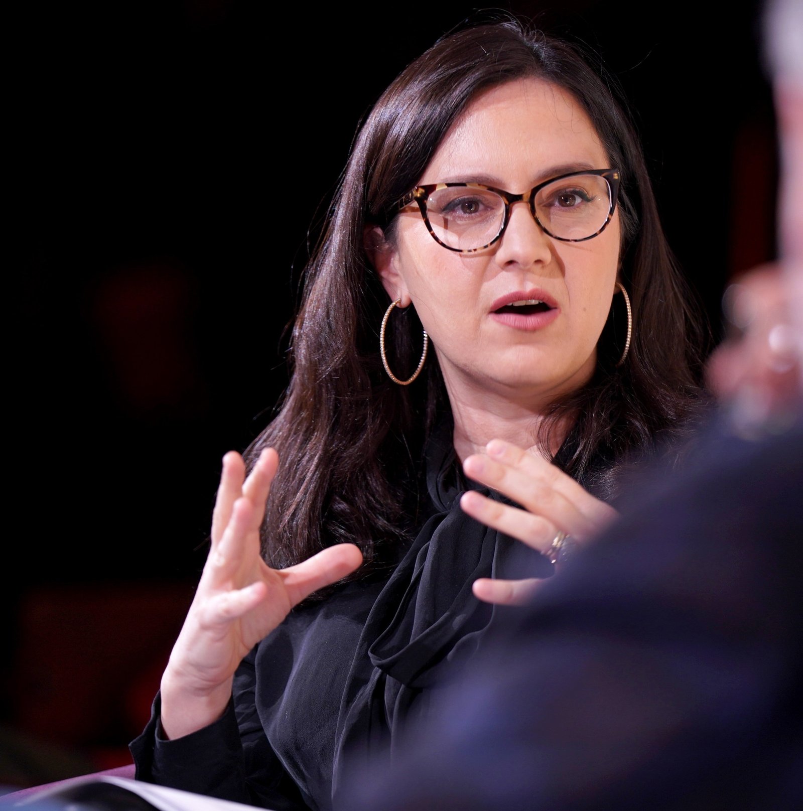 Bari Weiss: Desafios na Liderança da CBS News, apontam analistas - Imagem do artigo original