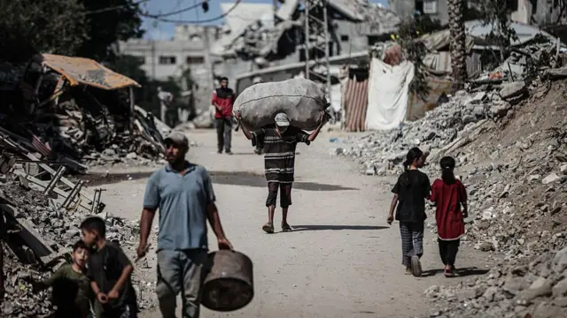 Desafios da Reconstrução em Gaza Superam ‘Começar do Zero’ - Imagem do artigo original