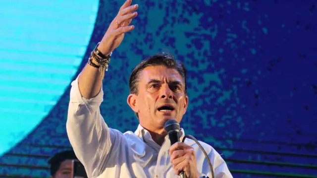 Rodrigo Paz Eleito Presidente da Bolívia: Fim do Ciclo da Esquerda - Imagem do artigo original