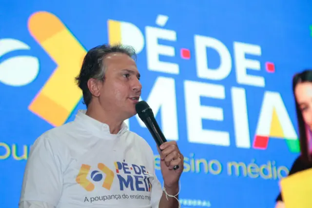 Camilo Santana defende Pé-de-Meia e visa expansão para 2026 - Imagem do artigo original